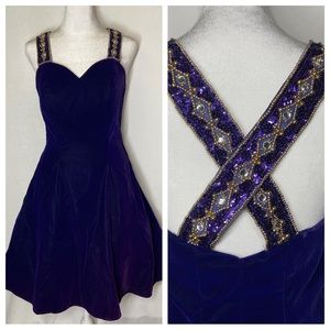 Vintage De Laru by Linda Bernell Size 8 Small? Purple Velvet Beaded Strap Dress